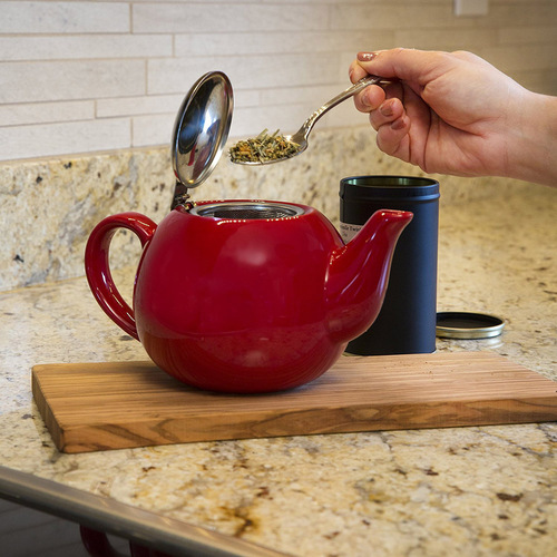 Primula Ceramic Teapot w Infuser Red