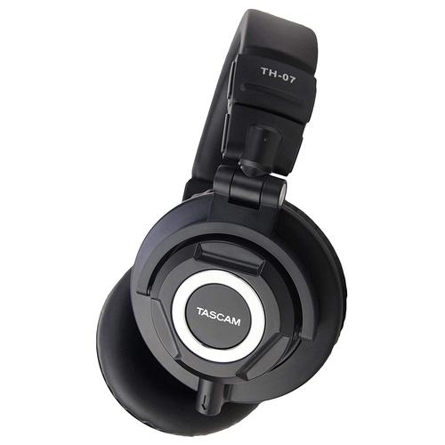 Tascam TH-07 Closed-Back High Definition Studio Monitor Headphones